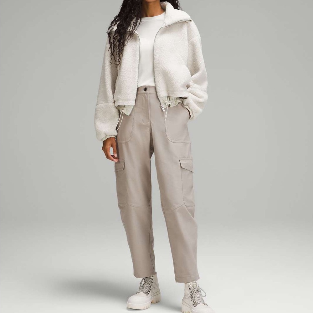 Lululemon Athletica Women's Cream Cargo Pants